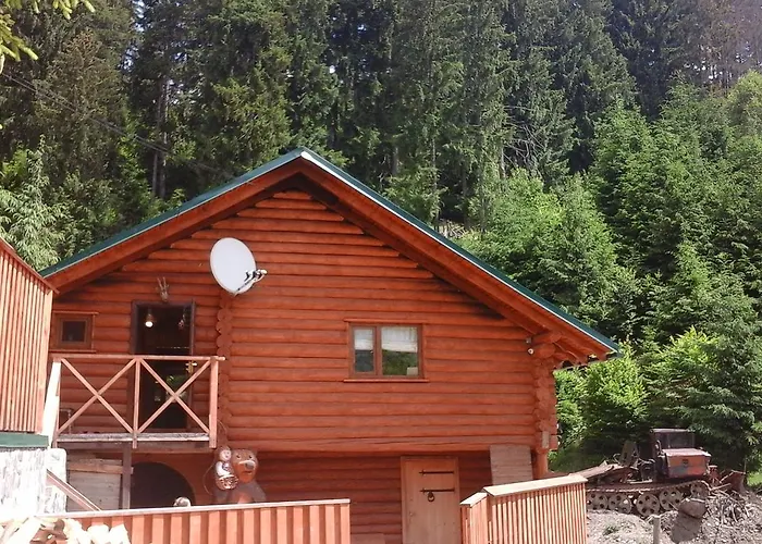 بيت شباب Farmstead Lisova Mizhhirya (Transcarpathia)